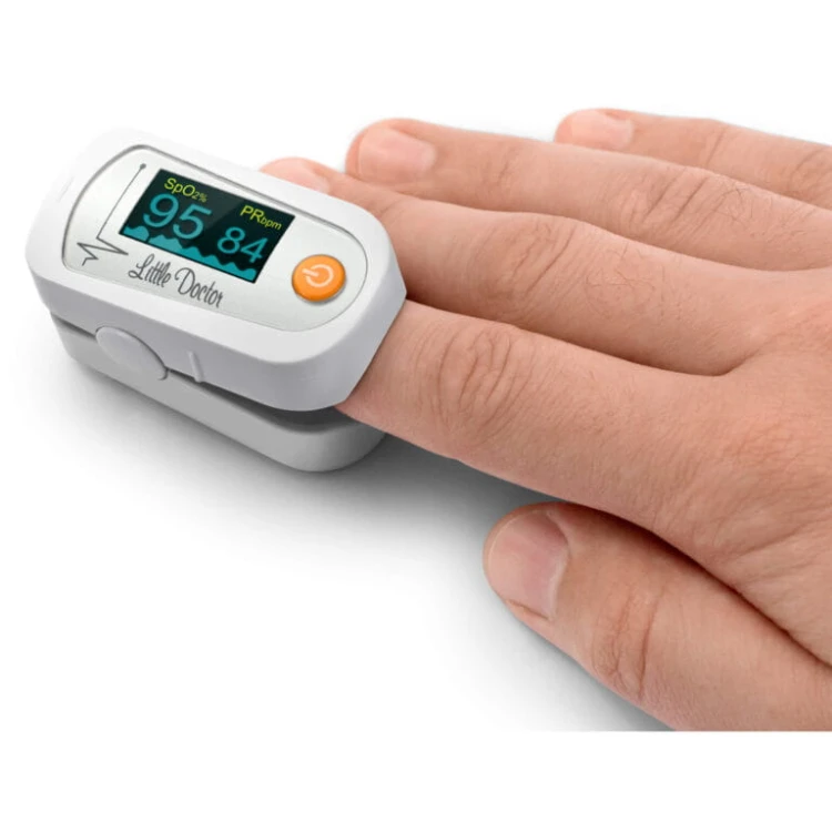 pulsoksymetr-md300c23_z-reka-768x768.jpg